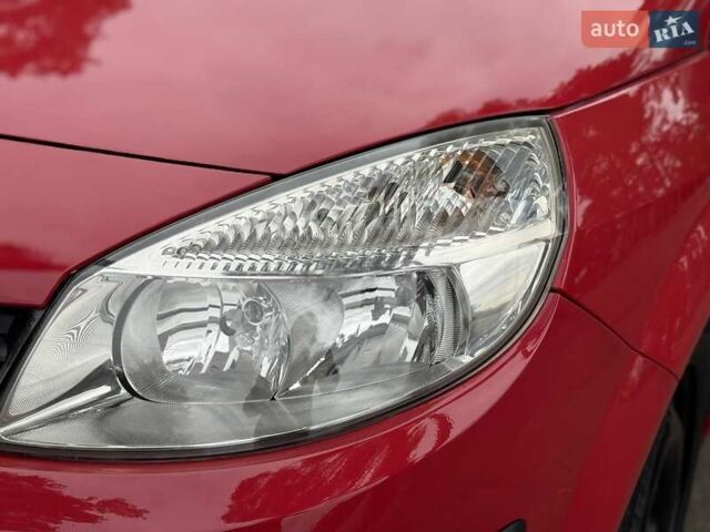 Червоний Рено Сценік, об'ємом двигуна 1.6 л та пробігом 294 тис. км за 4200 $, фото 11 на Automoto.ua