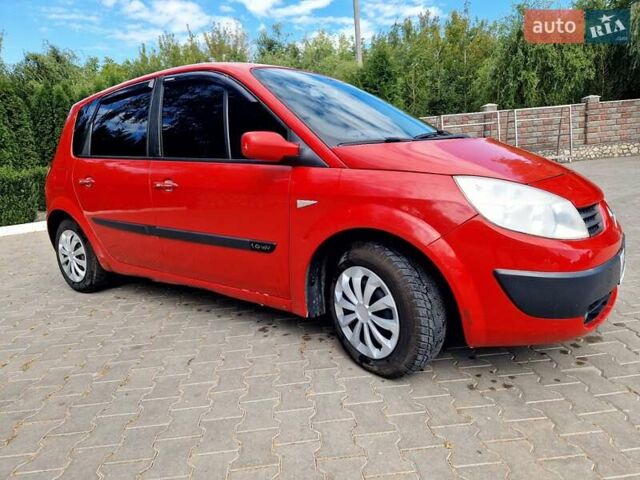 Красный Рено Сценик, объемом двигателя 1.6 л и пробегом 202 тыс. км за 4700 $, фото 7 на Automoto.ua
