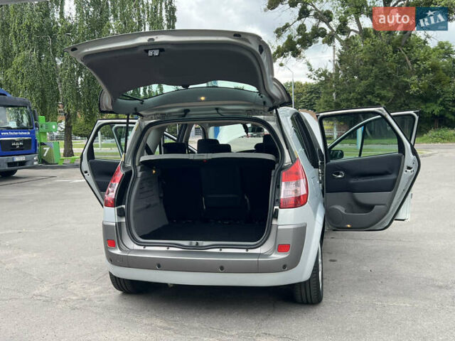 Червоний Рено Сценік, об'ємом двигуна 1.6 л та пробігом 242 тис. км за 4700 $, фото 71 на Automoto.ua