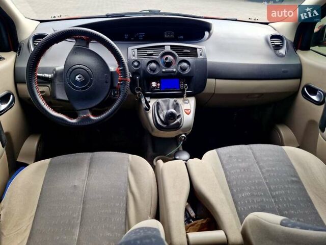 Красный Рено Сценик, объемом двигателя 1.6 л и пробегом 202 тыс. км за 4700 $, фото 22 на Automoto.ua