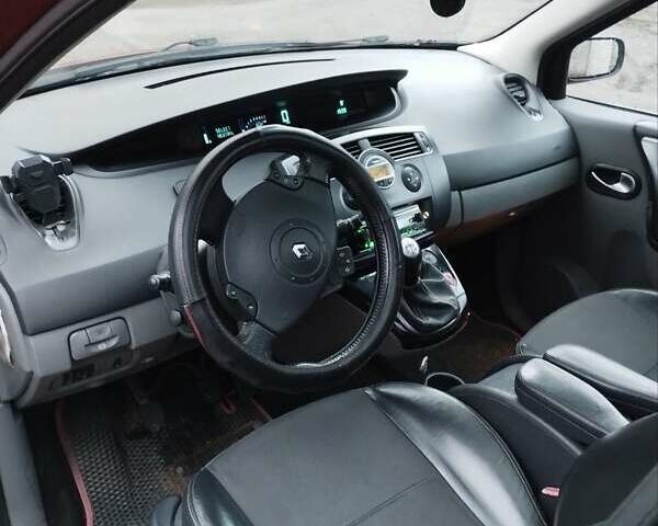 Красный Рено Сценик, объемом двигателя 1.6 л и пробегом 259 тыс. км за 4200 $, фото 21 на Automoto.ua