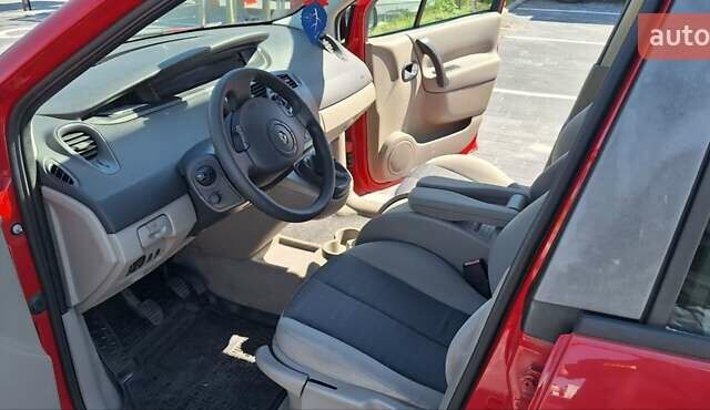 Красный Рено Сценик, объемом двигателя 1.6 л и пробегом 129 тыс. км за 4300 $, фото 8 на Automoto.ua