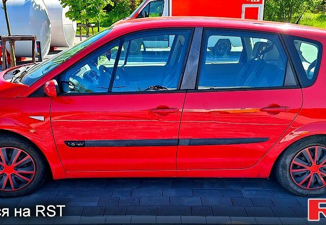 Красный Рено Сценик, объемом двигателя 1.6 л и пробегом 130 тыс. км за 3700 $, фото 4 на Automoto.ua
