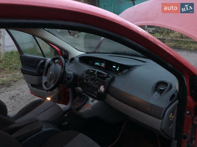 Красный Рено Сценик, объемом двигателя 1.6 л и пробегом 259 тыс. км за 3600 $, фото 8 на Automoto.ua