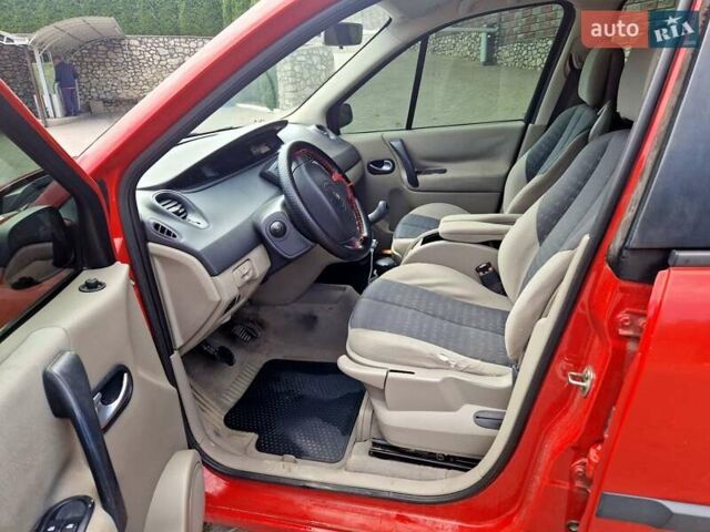 Красный Рено Сценик, объемом двигателя 1.6 л и пробегом 202 тыс. км за 4700 $, фото 19 на Automoto.ua