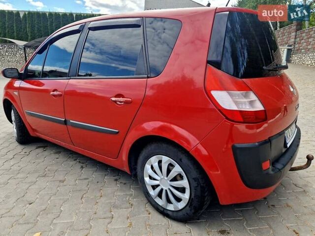 Красный Рено Сценик, объемом двигателя 1.6 л и пробегом 202 тыс. км за 4700 $, фото 9 на Automoto.ua