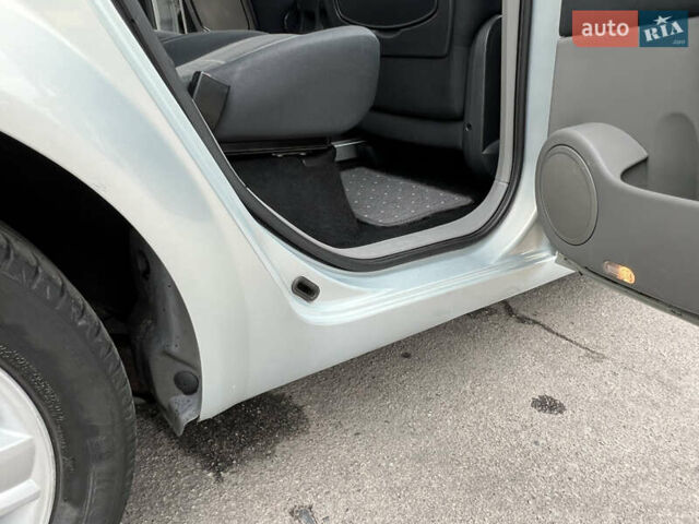 Червоний Рено Сценік, об'ємом двигуна 1.6 л та пробігом 242 тис. км за 4700 $, фото 44 на Automoto.ua
