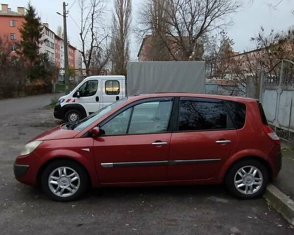 Красный Рено Сценик, объемом двигателя 1.6 л и пробегом 259 тыс. км за 4200 $, фото 6 на Automoto.ua