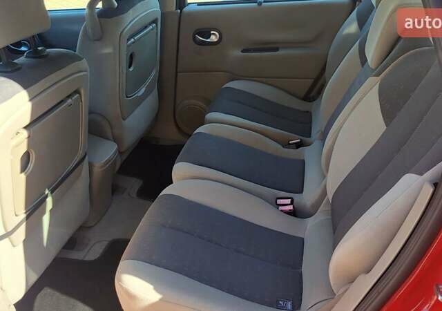 Червоний Рено Сценік, об'ємом двигуна 1.6 л та пробігом 270 тис. км за 4100 $, фото 6 на Automoto.ua