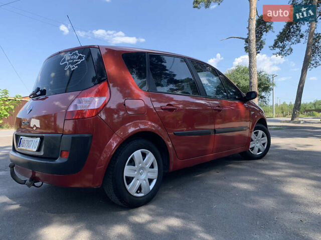 Красный Рено Сценик, объемом двигателя 1.6 л и пробегом 190 тыс. км за 4700 $, фото 4 на Automoto.ua