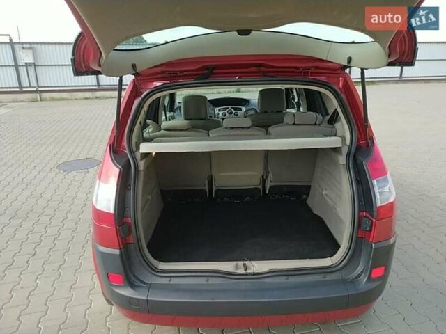 Красный Рено Сценик, объемом двигателя 1.6 л и пробегом 239 тыс. км за 5300 $, фото 15 на Automoto.ua