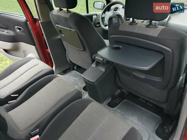 Червоний Рено Сценік, об'ємом двигуна 1.6 л та пробігом 130 тис. км за 3500 $, фото 15 на Automoto.ua