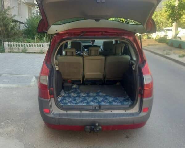 Красный Рено Сценик, объемом двигателя 1.9 л и пробегом 220 тыс. км за 4555 $, фото 12 на Automoto.ua