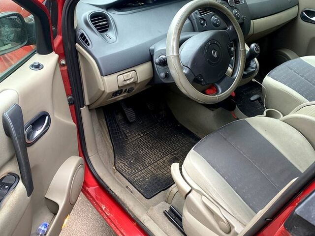 Рено Сценік 2006 у Дніпро (Дніпропетровську) на Automoto.ua Червоний Рено Сценік, об'ємом двигуна 1.6 л та пробігом 250 тис. км за 4000 $, фото 4 на Automoto.ua