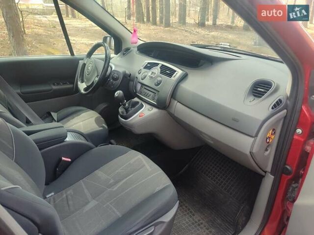 Красный Рено Сценик, объемом двигателя 1.87 л и пробегом 303 тыс. км за 4750 $, фото 19 на Automoto.ua