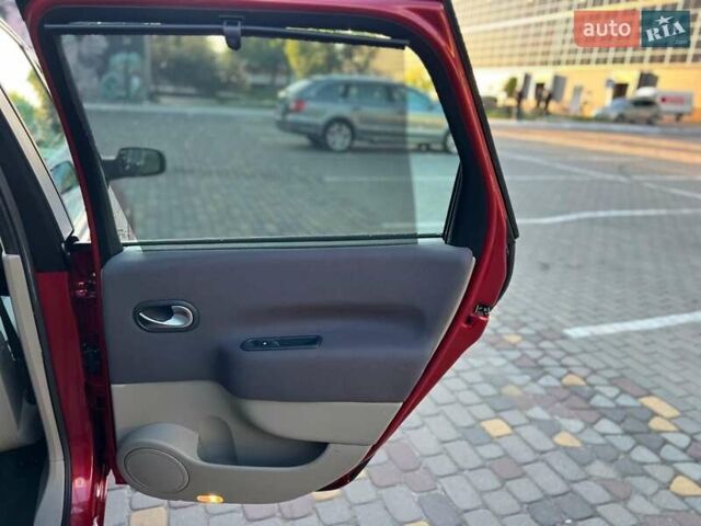 Красный Рено Сценик, объемом двигателя 1.6 л и пробегом 222 тыс. км за 4800 $, фото 23 на Automoto.ua