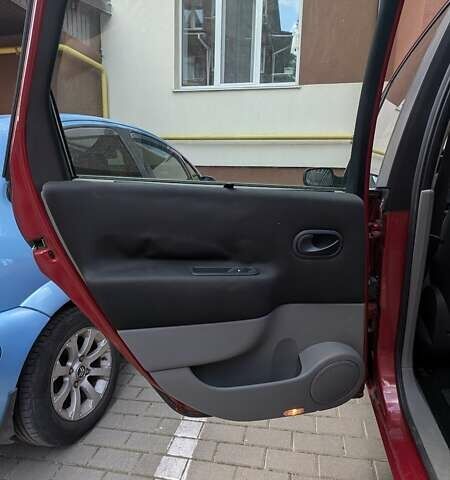 Красный Рено Сценик, объемом двигателя 1.6 л и пробегом 205 тыс. км за 4000 $, фото 6 на Automoto.ua