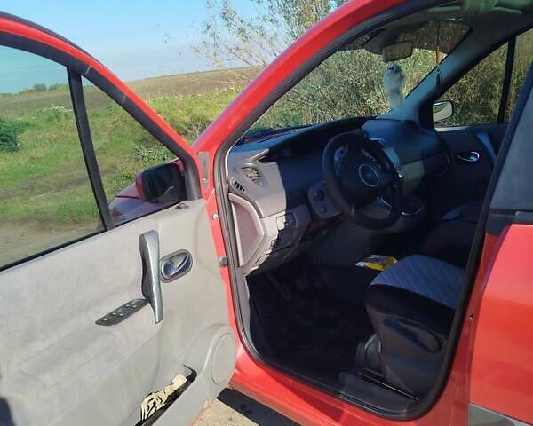 Красный Рено Сценик, объемом двигателя 1.6 л и пробегом 340 тыс. км за 4400 $, фото 9 на Automoto.ua