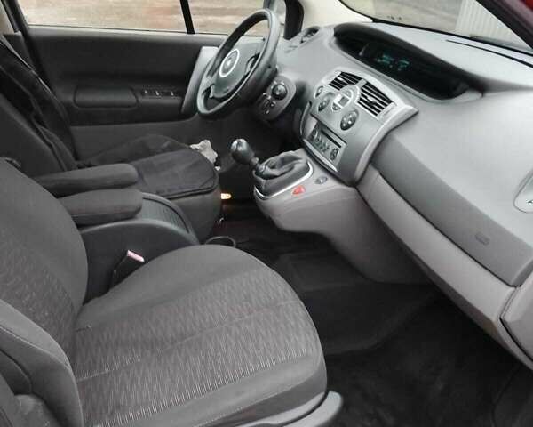 Рено Сценик 2007 в Сумах на Automoto.ua Красный Рено Сценик, объемом двигателя 1.6 л и пробегом 189 тыс. км за 4650 $, фото 9 на Automoto.ua