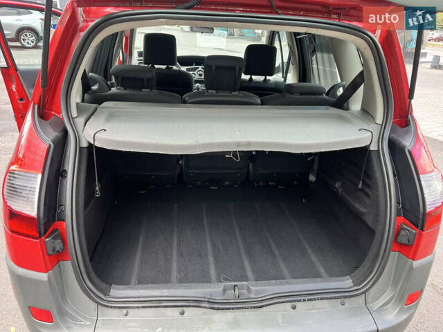 Червоний Рено Сценік, об'ємом двигуна 1.6 л та пробігом 201 тис. км за 5500 $, фото 34 на Automoto.ua