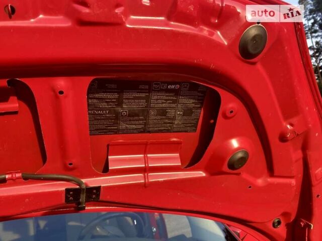 Красный Рено Сценик, объемом двигателя 0 л и пробегом 172 тыс. км за 5300 $, фото 9 на Automoto.ua