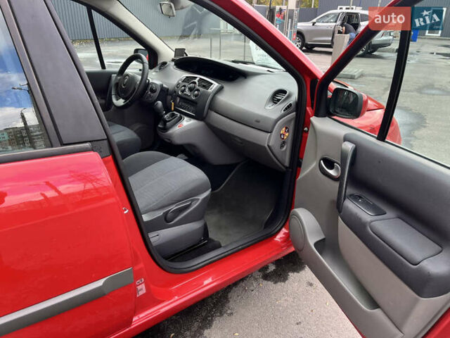Червоний Рено Сценік, об'ємом двигуна 1.6 л та пробігом 201 тис. км за 5500 $, фото 28 на Automoto.ua