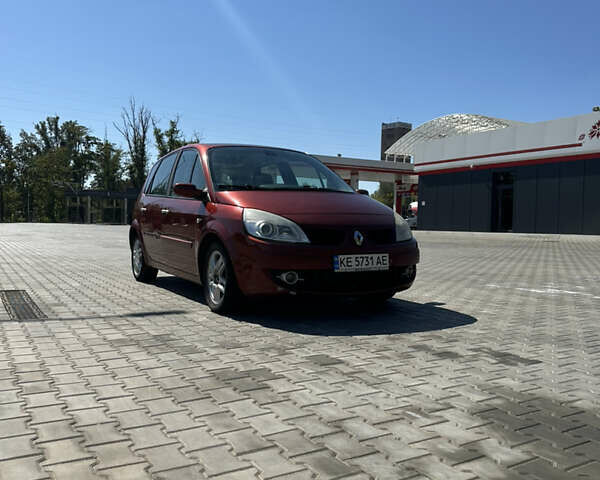 Красный Рено Сценик, объемом двигателя 1.5 л и пробегом 380 тыс. км за 4500 $, фото 13 на Automoto.ua