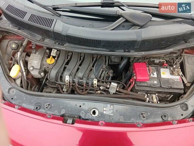 Красный Рено Сценик, объемом двигателя 1.6 л и пробегом 184 тыс. км за 6300 $, фото 11 на Automoto.ua