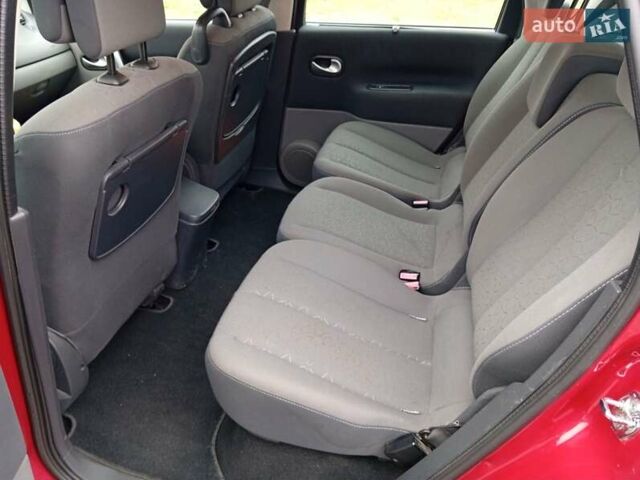 Красный Рено Сценик, объемом двигателя 1.6 л и пробегом 184 тыс. км за 6300 $, фото 6 на Automoto.ua