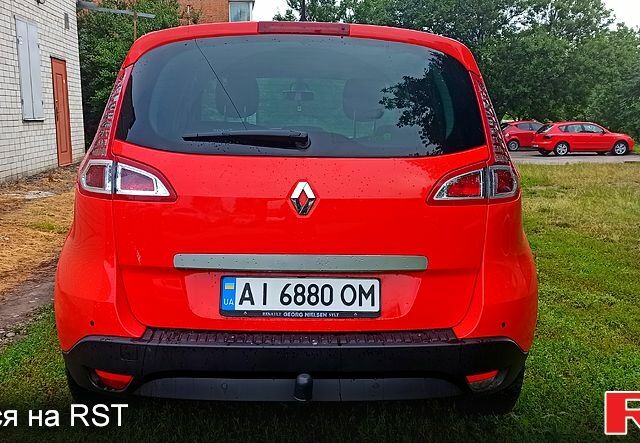 Красный Рено Сценик, объемом двигателя 1.5 л и пробегом 190 тыс. км за 7200 $, фото 2 на Automoto.ua