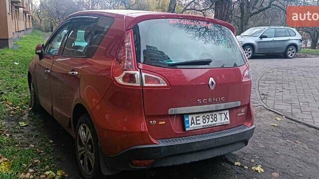 Красный Рено Сценик, объемом двигателя 1.87 л и пробегом 264 тыс. км за 8300 $, фото 11 на Automoto.ua