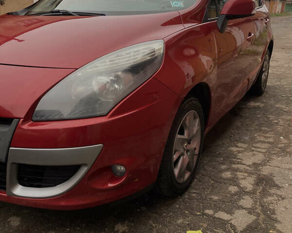 Червоний Рено Сценік, об'ємом двигуна 1.5 л та пробігом 268 тис. км за 6900 $, фото 1 на Automoto.ua