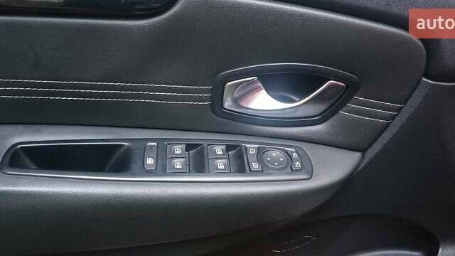 Красный Рено Сценик, объемом двигателя 1.87 л и пробегом 264 тыс. км за 8300 $, фото 1 на Automoto.ua