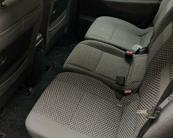 Червоний Рено Сценік, об'ємом двигуна 1.5 л та пробігом 268 тис. км за 6900 $, фото 9 на Automoto.ua