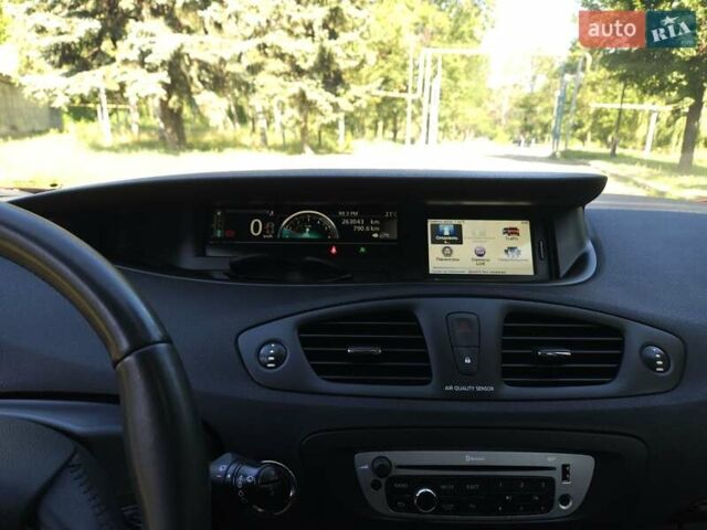 Червоний Рено Сценік, об'ємом двигуна 1.46 л та пробігом 264 тис. км за 7850 $, фото 22 на Automoto.ua