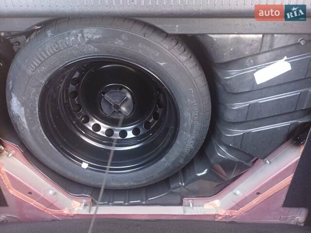 Красный Рено Сценик, объемом двигателя 1.46 л и пробегом 140 тыс. км за 9700 $, фото 9 на Automoto.ua