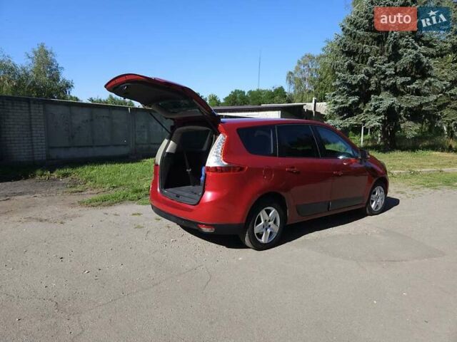 Червоний Рено Сценік, об'ємом двигуна 1.46 л та пробігом 264 тис. км за 7850 $, фото 7 на Automoto.ua