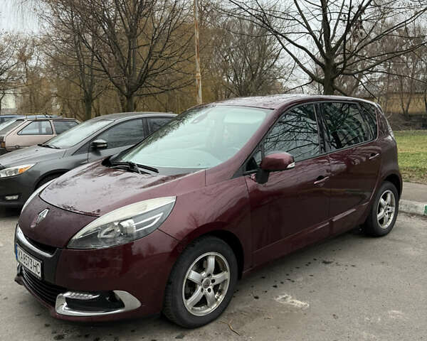 Червоний Рено Сценік, об'ємом двигуна 1.6 л та пробігом 236 тис. км за 4700 $, фото 1 на Automoto.ua