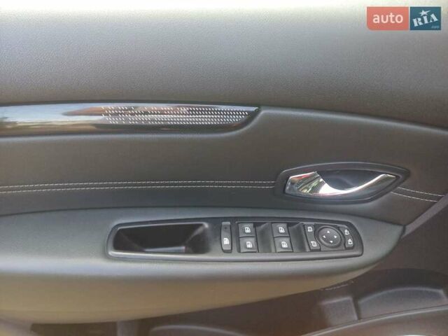 Красный Рено Сценик, объемом двигателя 1.46 л и пробегом 140 тыс. км за 9700 $, фото 14 на Automoto.ua