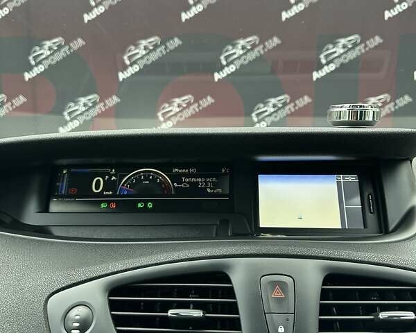 Червоний Рено Сценік, об'ємом двигуна 2 л та пробігом 176 тис. км за 9000 $, фото 26 на Automoto.ua