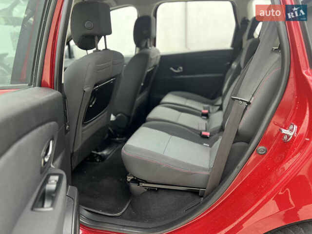 Красный Рено Сценик, объемом двигателя 1.5 л и пробегом 228 тыс. км за 8700 $, фото 44 на Automoto.ua