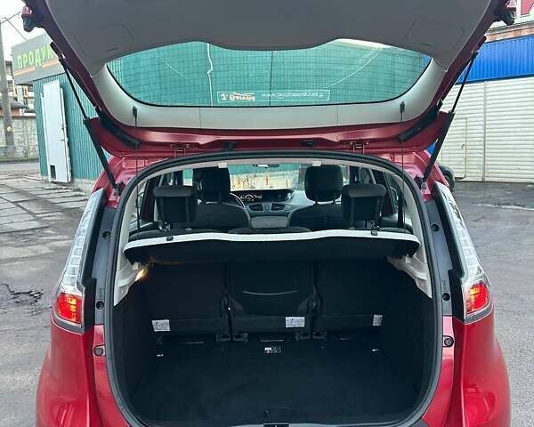 Красный Рено Сценик, объемом двигателя 1.5 л и пробегом 228 тыс. км за 8400 $, фото 23 на Automoto.ua