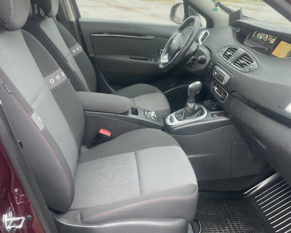 Красный Рено Сценик, объемом двигателя 1.5 л и пробегом 175 тыс. км за 10700 $, фото 18 на Automoto.ua
