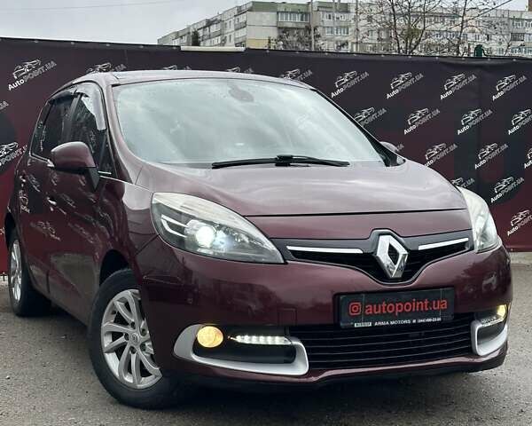 Червоний Рено Сценік, об'ємом двигуна 2 л та пробігом 176 тис. км за 9000 $, фото 2 на Automoto.ua