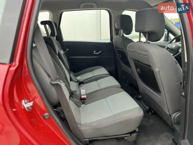 Красный Рено Сценик, объемом двигателя 1.5 л и пробегом 228 тыс. км за 8700 $, фото 57 на Automoto.ua