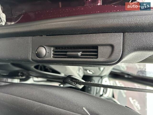 Червоний Рено Сценік, об'ємом двигуна 2 л та пробігом 176 тис. км за 9000 $, фото 19 на Automoto.ua