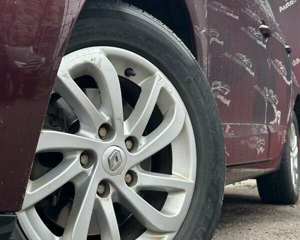 Червоний Рено Сценік, об'ємом двигуна 2 л та пробігом 176 тис. км за 9000 $, фото 6 на Automoto.ua
