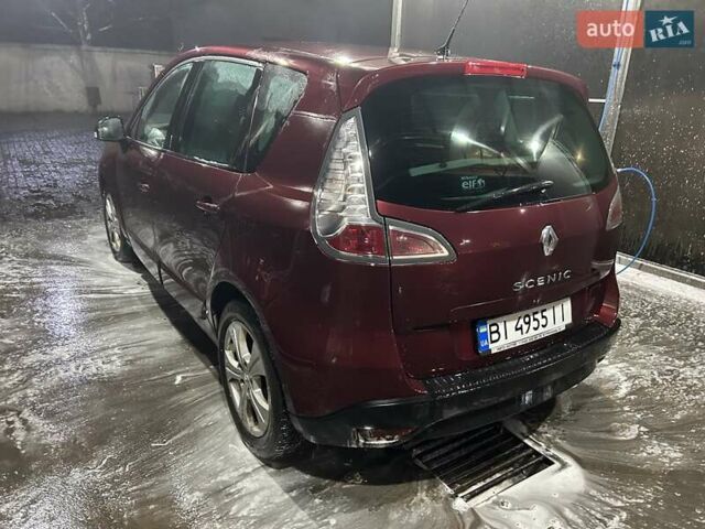 Красный Рено Сценик, объемом двигателя 2 л и пробегом 293 тыс. км за 8200 $, фото 2 на Automoto.ua