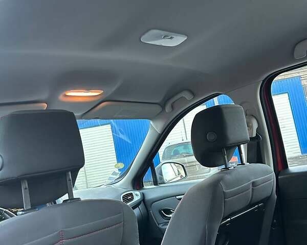 Красный Рено Сценик, объемом двигателя 1.5 л и пробегом 228 тыс. км за 8400 $, фото 19 на Automoto.ua
