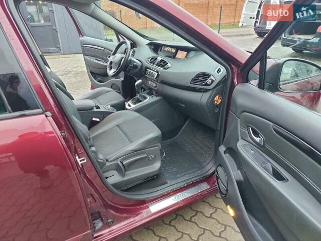 Червоний Рено Сценік, об'ємом двигуна 2 л та пробігом 200 тис. км за 10900 $, фото 9 на Automoto.ua